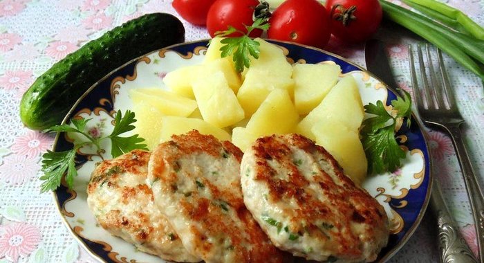 Куриные котлеты с сыром и зеленью