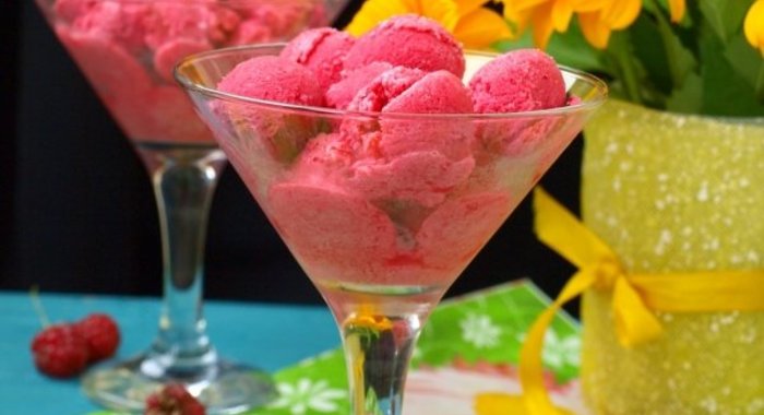 Малиновое мороженое