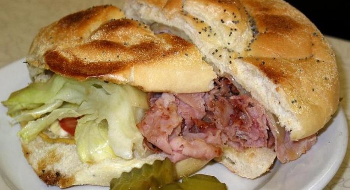 Бутерброд с ветчиной и сыром