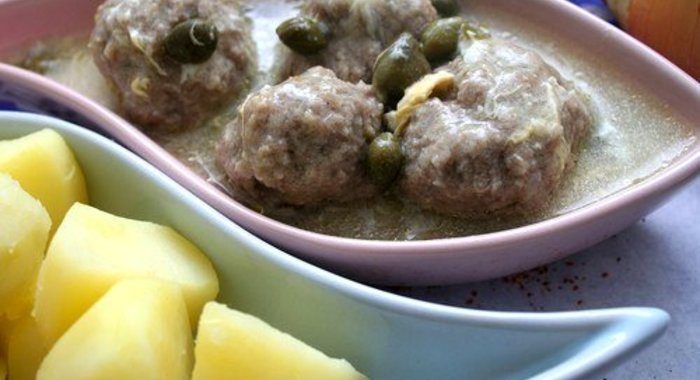 Подкопченные котлетки с каперсами