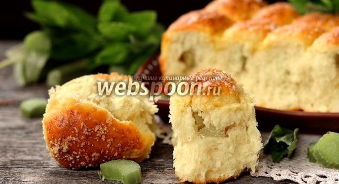 Пирожки с ревенем