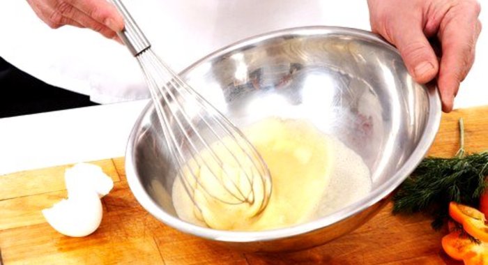 Соус с омлетом