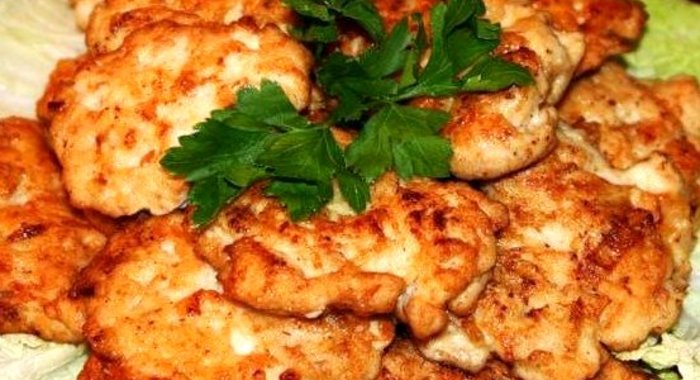 Куриные рубленые котлеты с плавленым сыром