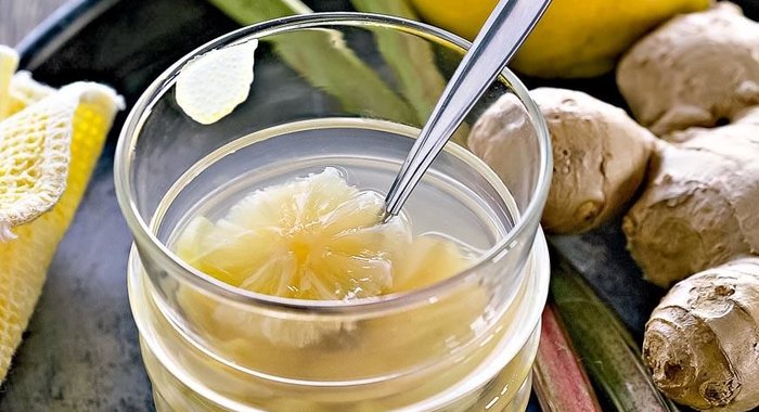 Компот из ревеня с имбирем