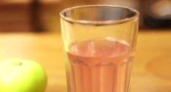 Компот из слив и яблок