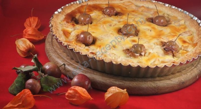 Пирог с грушами и яблоками