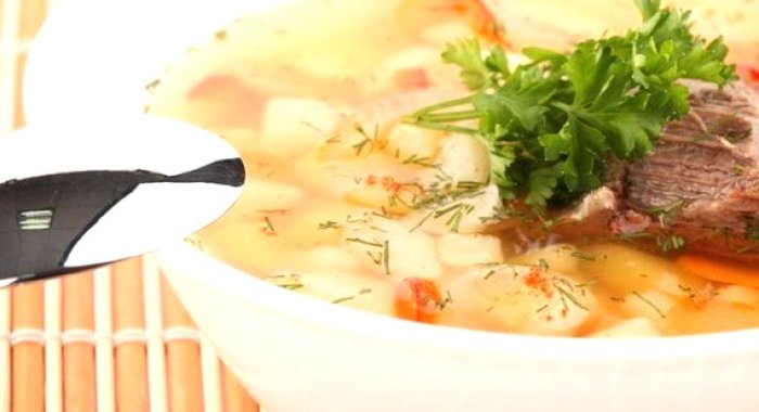 Щи с тушенкой