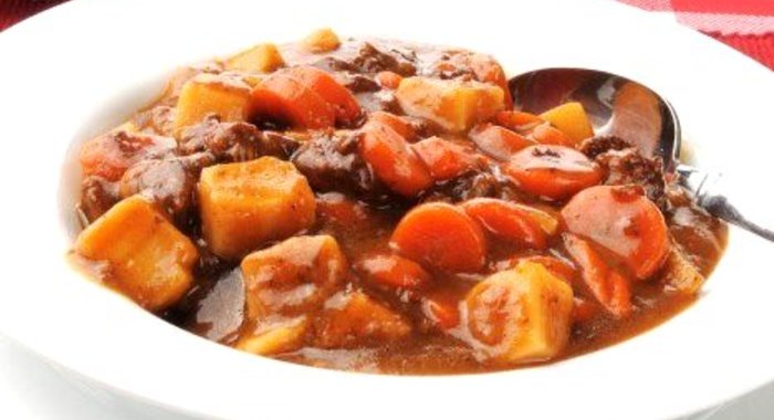 Мясное рагу с овощами и грибами