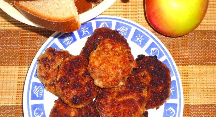 Котлеты с грецким орехом и рисом