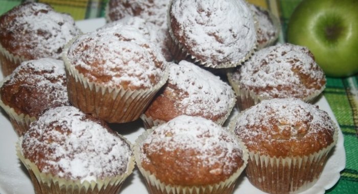 Яблочно-мандариновые кексы на растительном масле