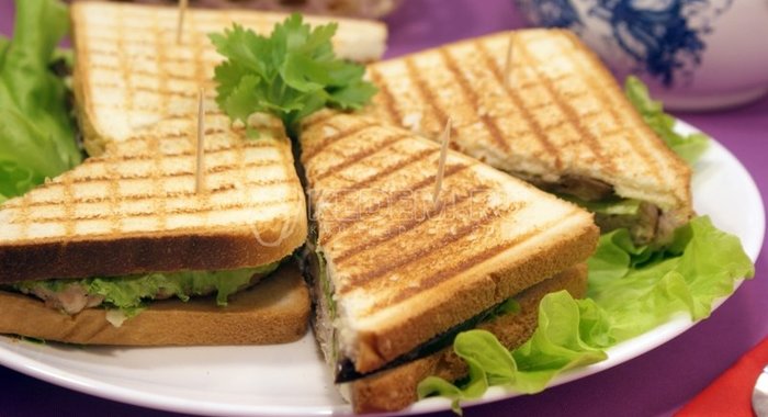 Бутерброды с котлетой