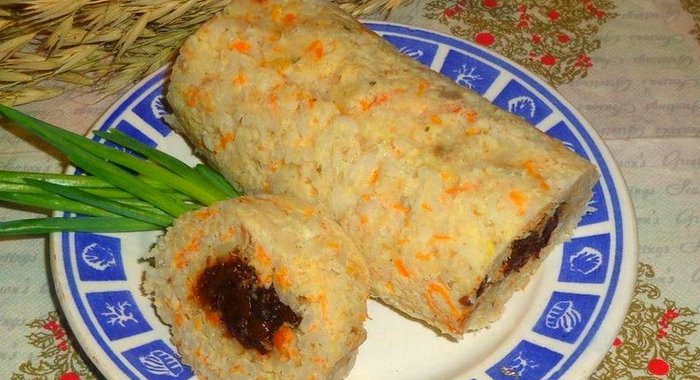 Рулет из рыбы и риса