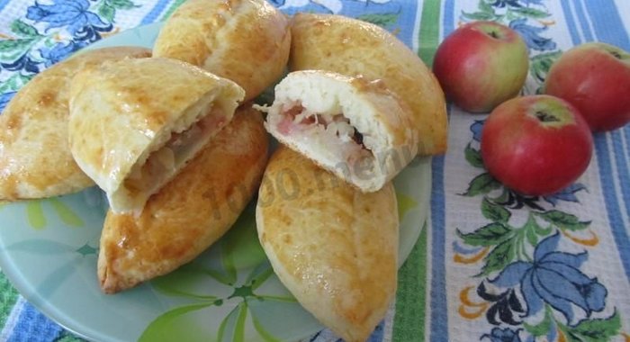 Пирожки из бездрожжевого теста с яблочной начинкой