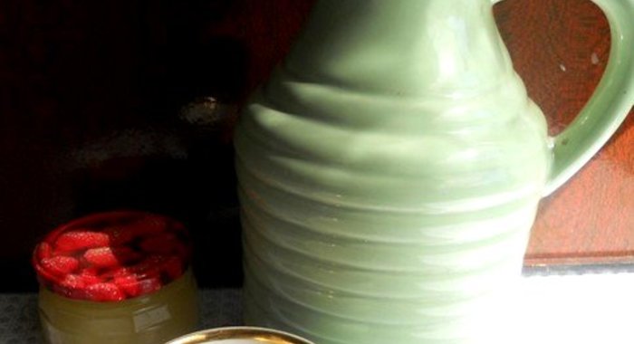 Компот из ревеня с медом