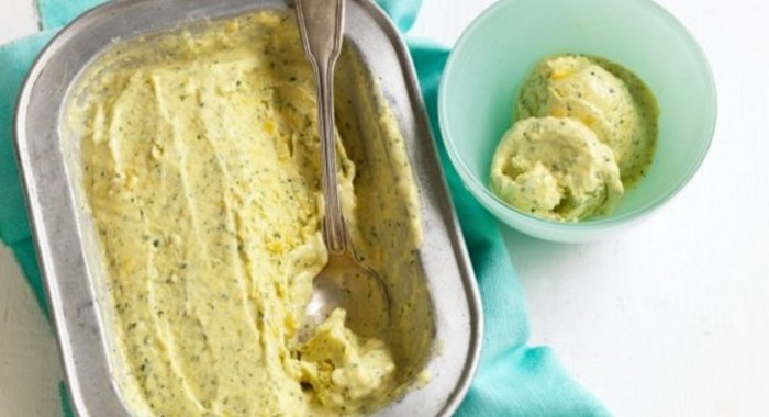 Йогуртовое мороженое с манго