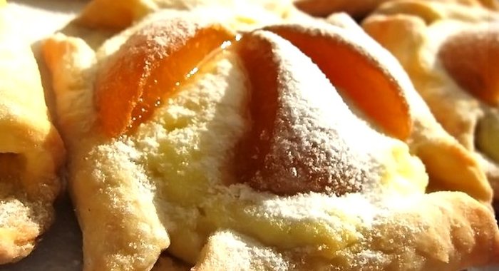 Творожное тесто с абрикосами