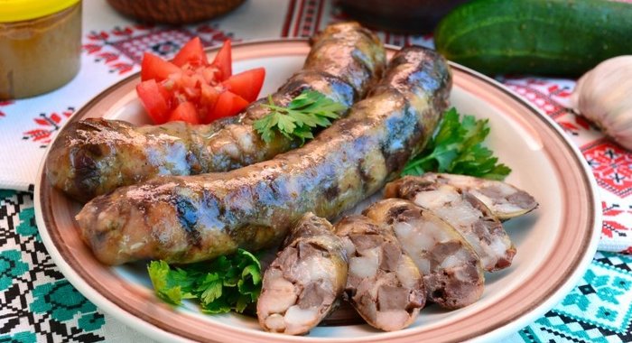 Домашние колбаски из курицы и свиного сердца