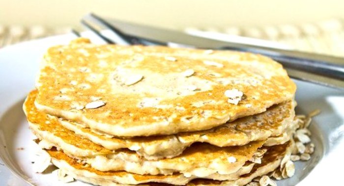 Оладьи из овсяных хлопьев на кефире