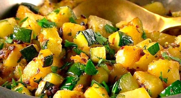 Рагу из картофеля и цукини