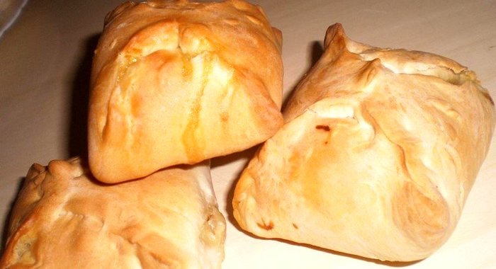 Пирожки с капустой и яйцом