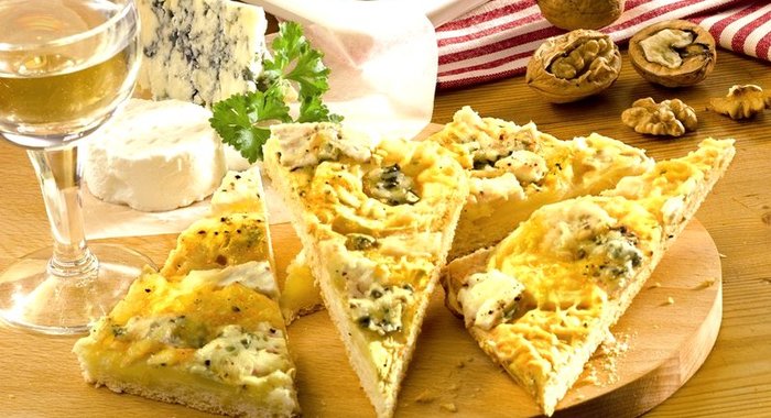 Сырные уголки