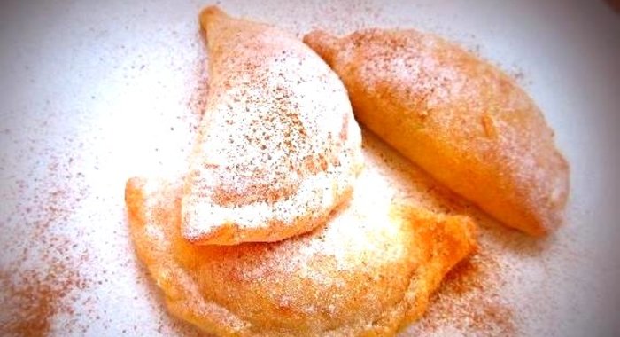 Пирожки с творогом и яблоками