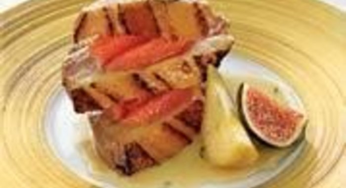 Свиное филе-миньон с инжиром и мускатом