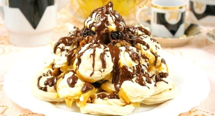 Торт «Графские развалины» с безе