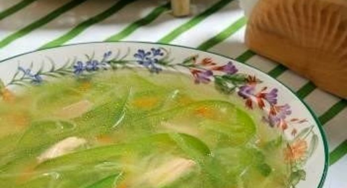 Зеленый овощной суп