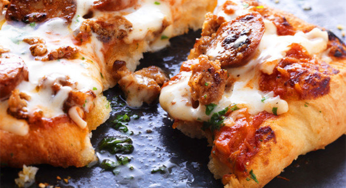 Простая пицца в мультиварке