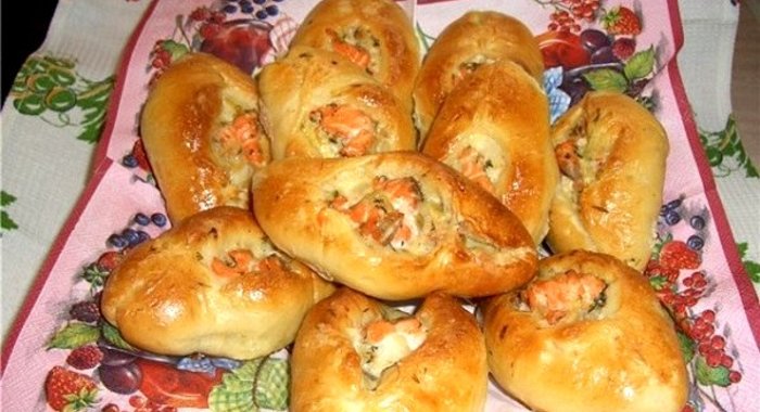 Расстегаи с рыбой из дрожжевого теста