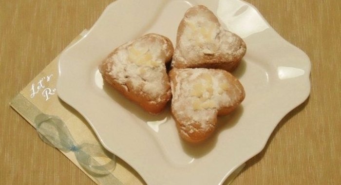 Заварные пряники на сметане с медом и смородиновой начинкой