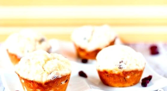 Апельсиновые маффины с клюквой