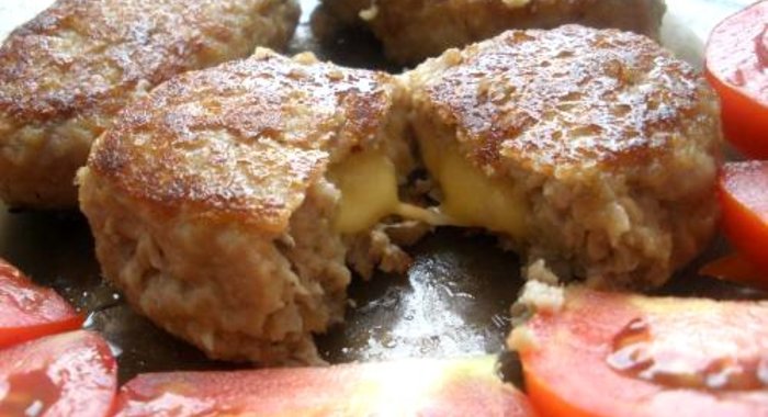 Котлеты с сырной начинкой