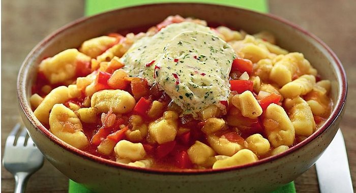 Ньокки с рагу и ароматным маслом