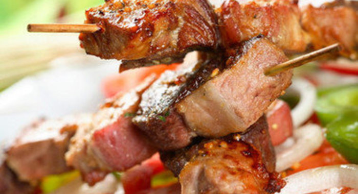 Шашлык в маринаде из клюквы