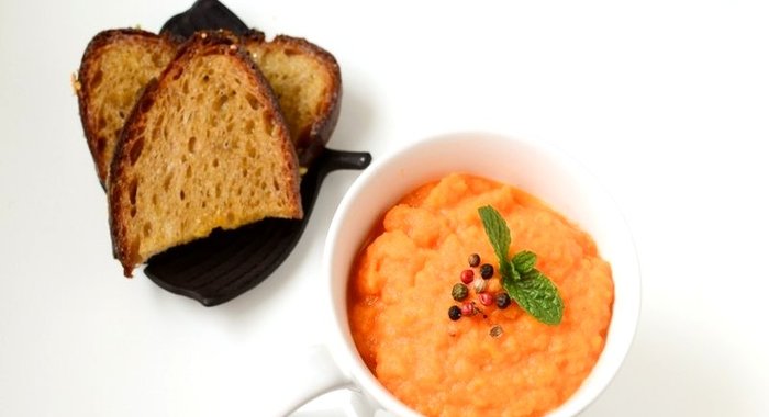 Морковный суп-пюре с имбирем