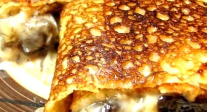 Вкусные блинчики с грибами и сыром