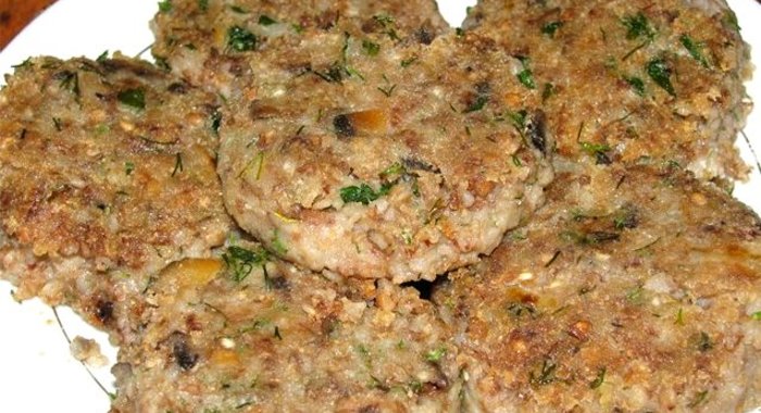 Гречневые котлеты с грибами