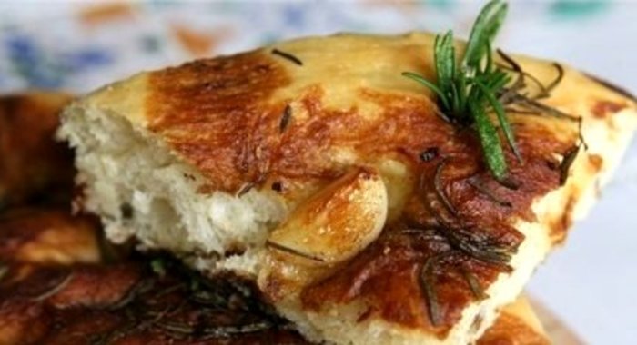 Фокачча с чесноком