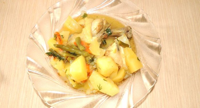 Рагу из курицы с фасолью