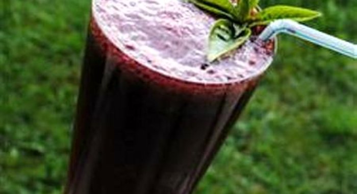 Черничная крем-сода