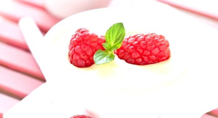 Малина в креме сабайон