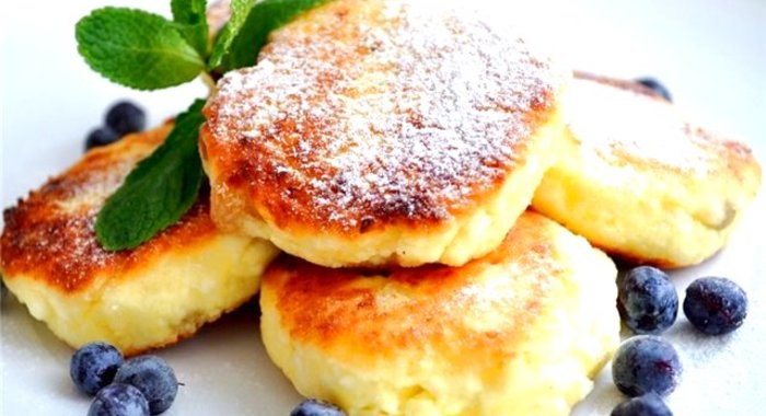 Блинчики с творогом в духовке со сметаной