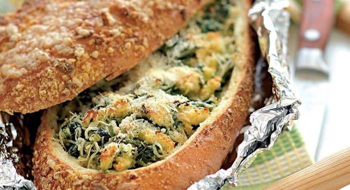 Хлебец с артишоками и шпинатом