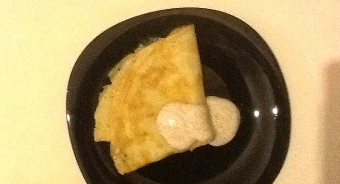 Блинчики с корицей и сливочным соусом