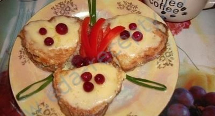 Горячие бутерброды из батона с сыром