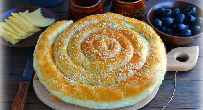 Слоеный пирог по-деревенски