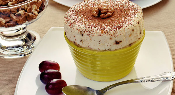 Парфэ с грецкими орехами и медом