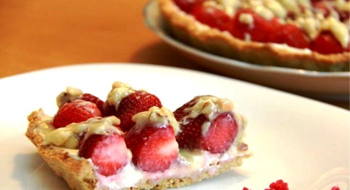 Клубничная пицца